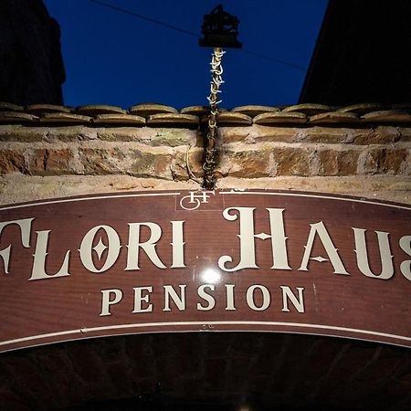 Flori Haus Saschiz Hotel Ngoại thất bức ảnh