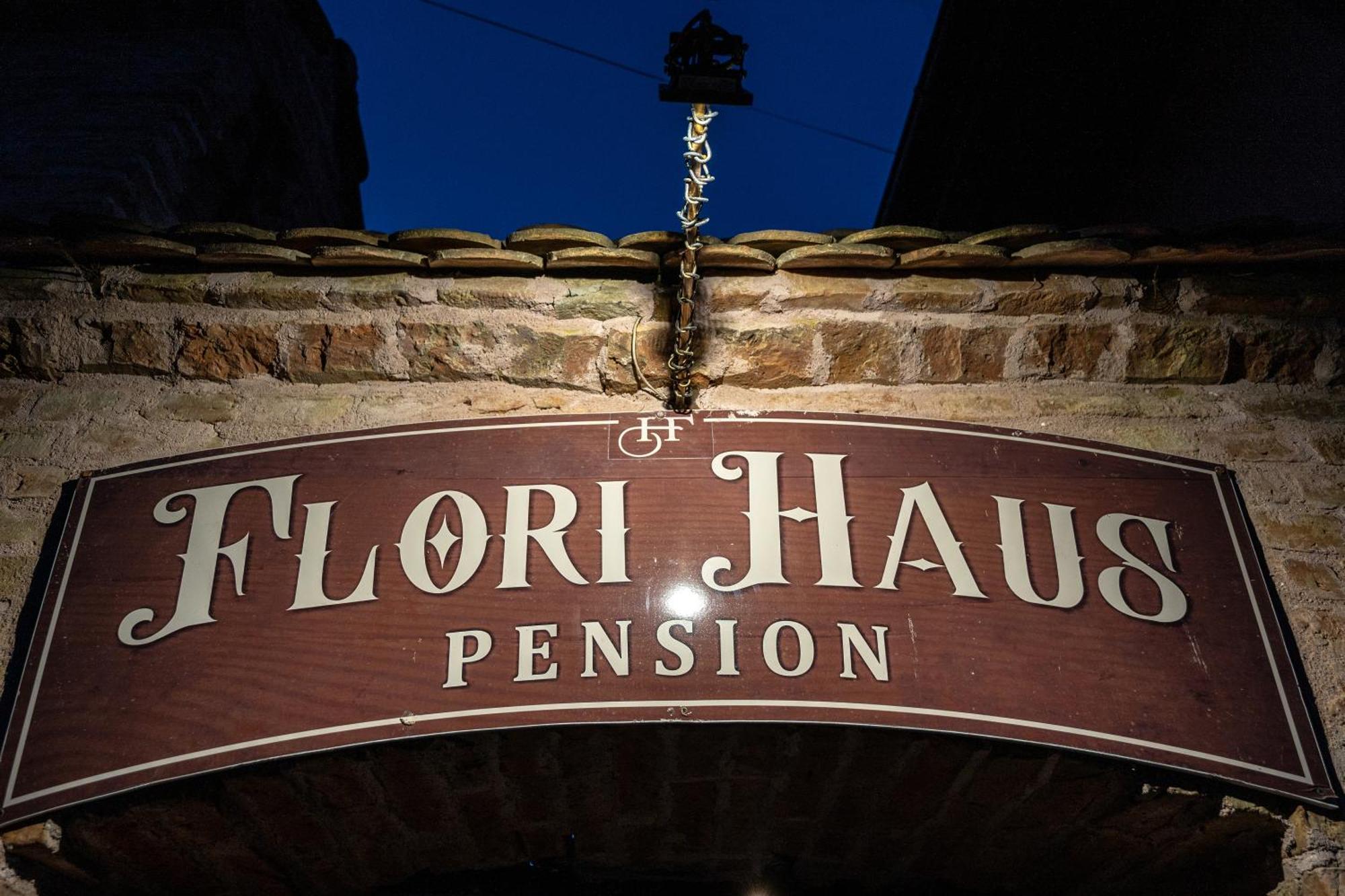 Flori Haus Saschiz Hotel Ngoại thất bức ảnh
