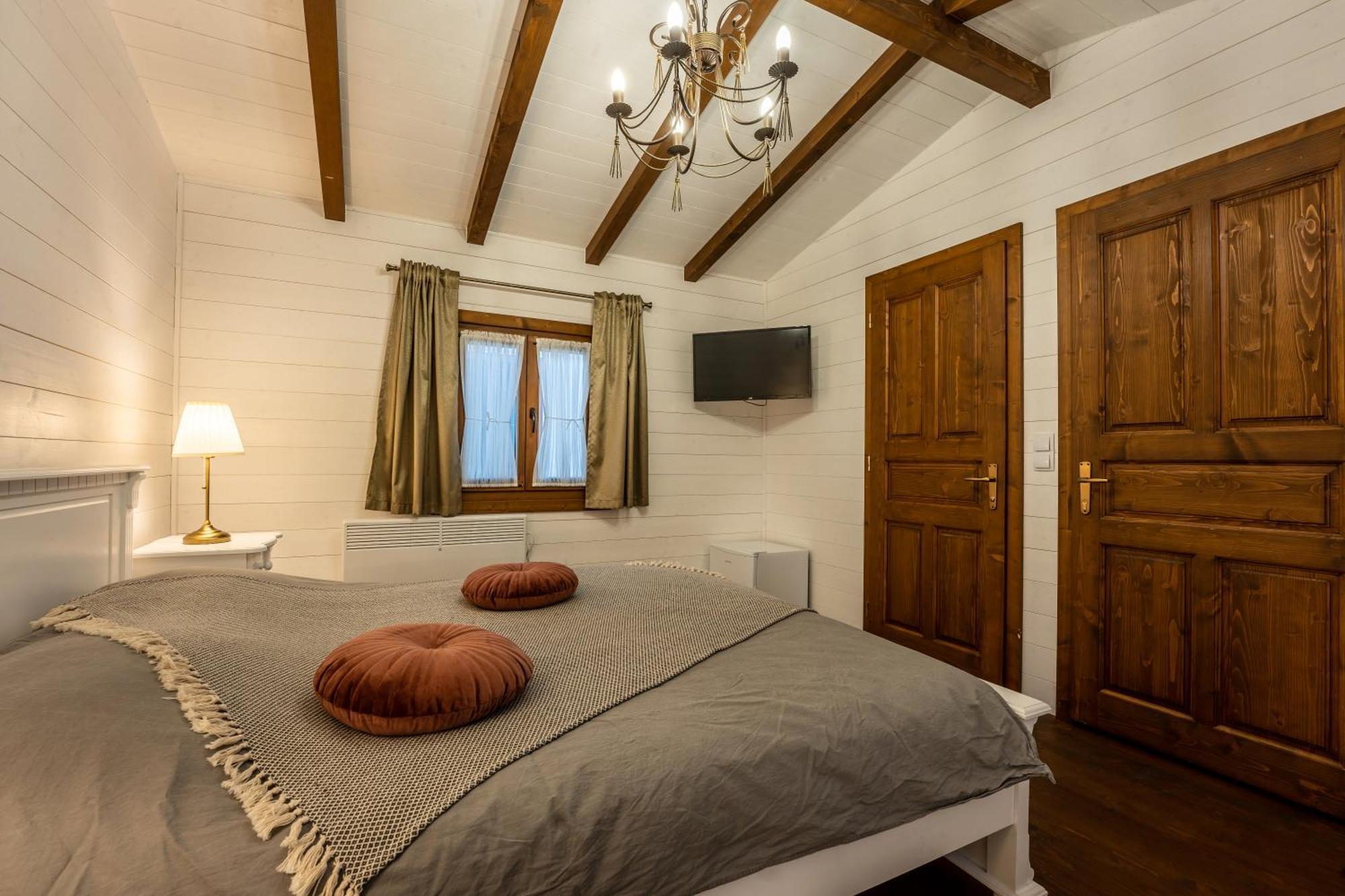 Flori Haus Saschiz Hotel Ngoại thất bức ảnh